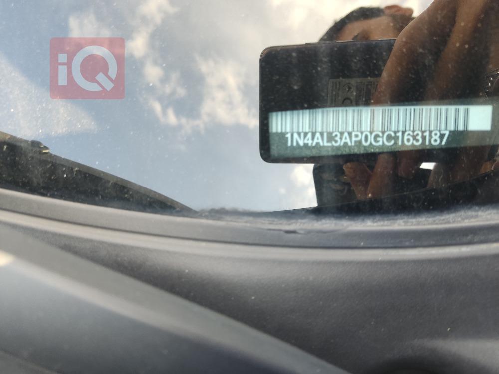 Nissan Altima